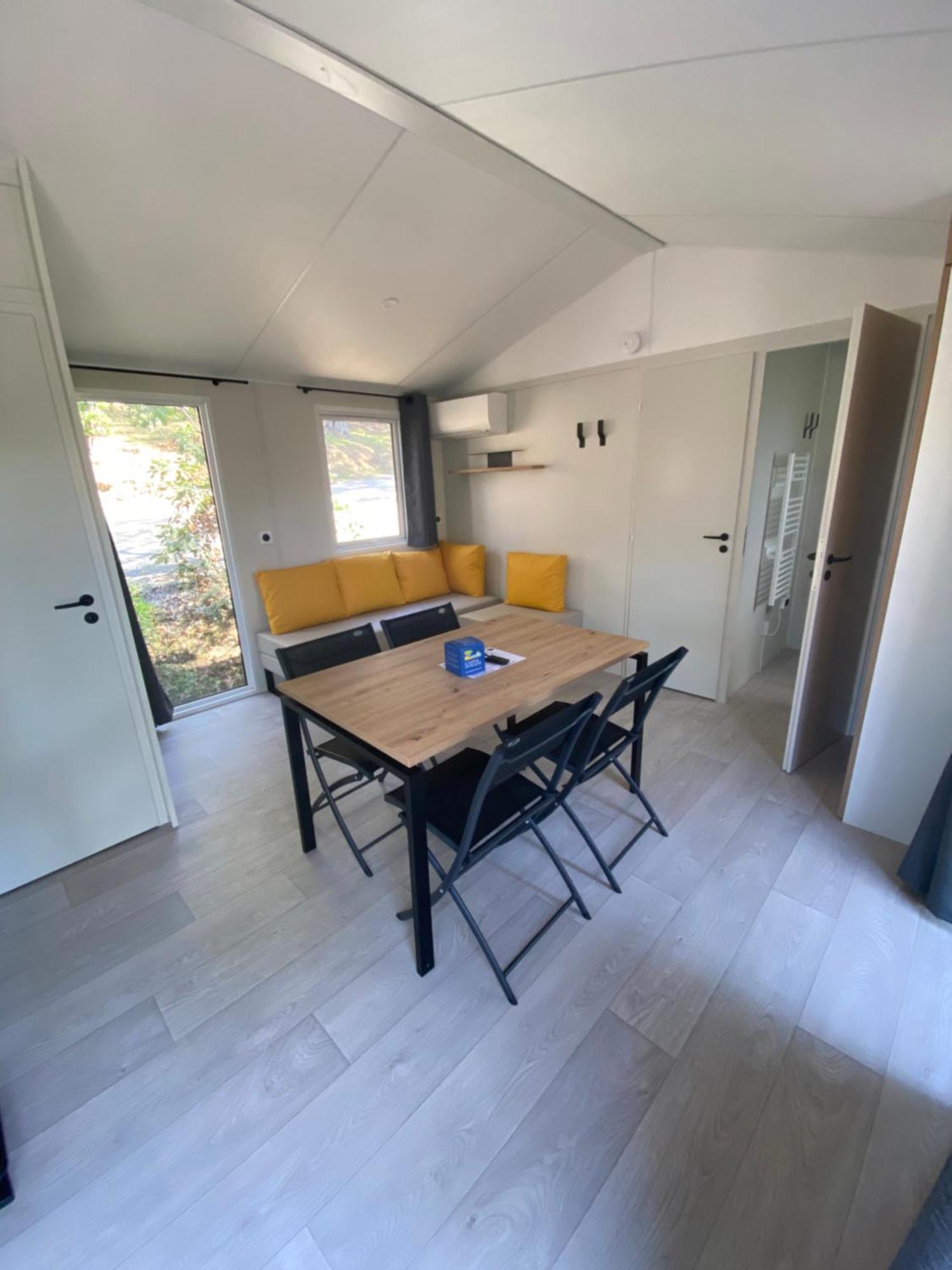 Camping Le Camp Du Domaine Bormes-les-Mimosas Δωμάτιο φωτογραφία